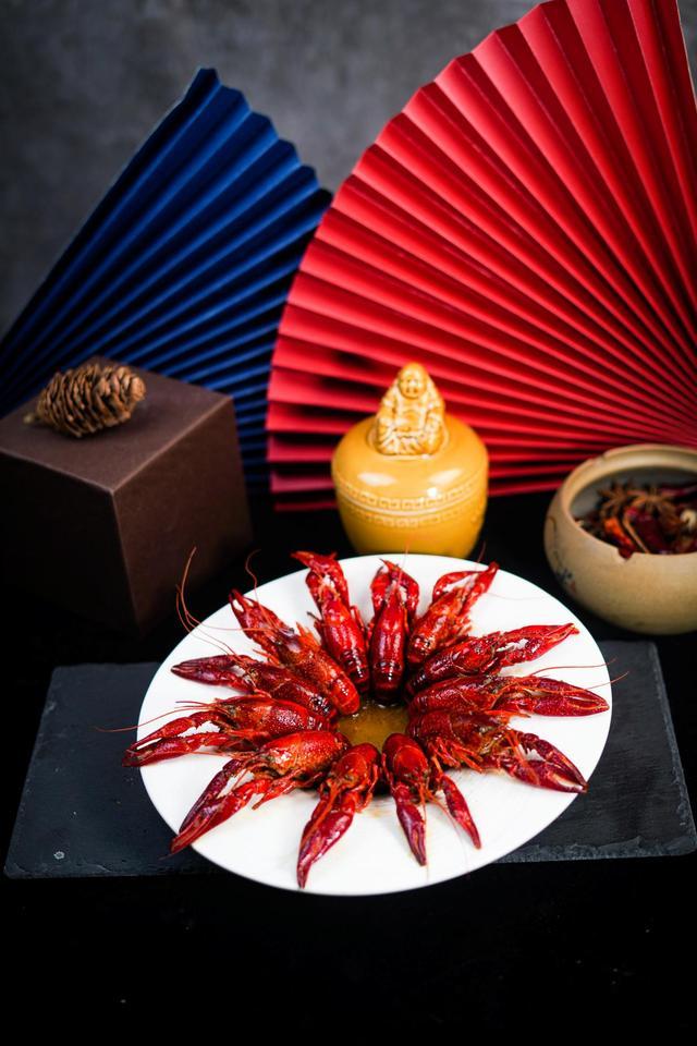 五店同開，初壹食午預煮餐食連鎖品牌強勢登陸成都，以硬件研發撬動餐飲新藍海